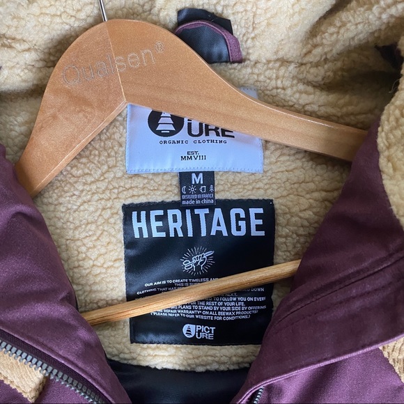 FALL DOWN HOODED VEST - Picture 4 of 6